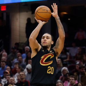 进步神速！骑士二年级锋线新星已经成长为联盟顶级3D球员了？